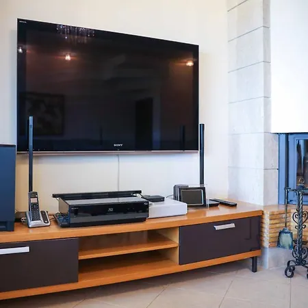 View House Луксозна вила